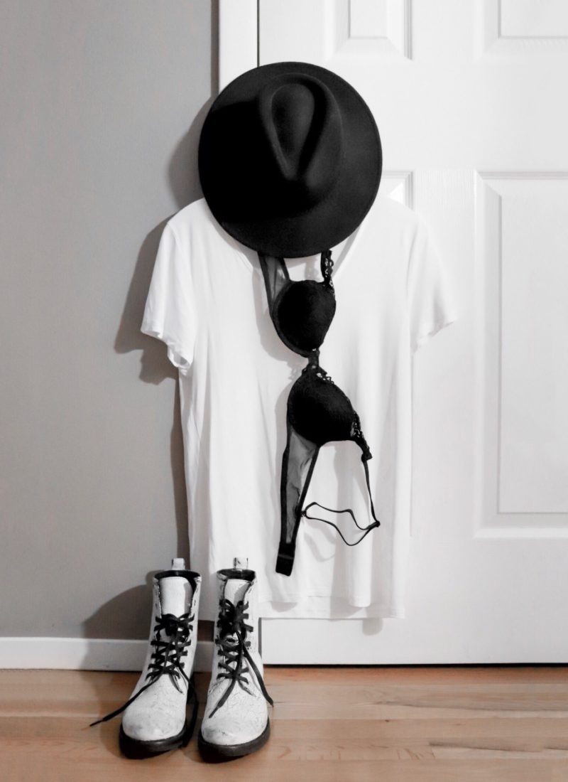 andsimplethings closet plain white t-shirt boots hat
